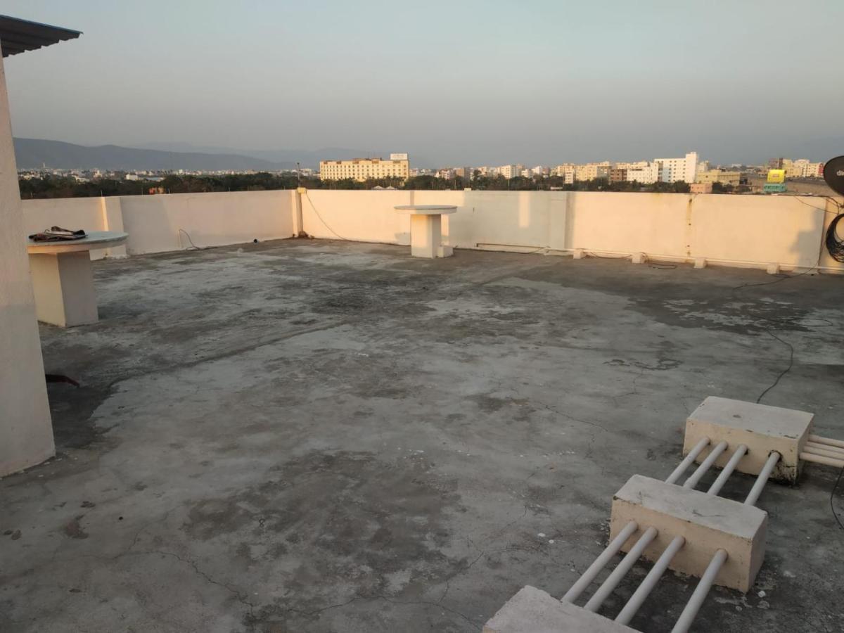 SLS Homestay: Luxury AC Apartments Near Tirumala with Modern Amenities Tirupati Exterior photo