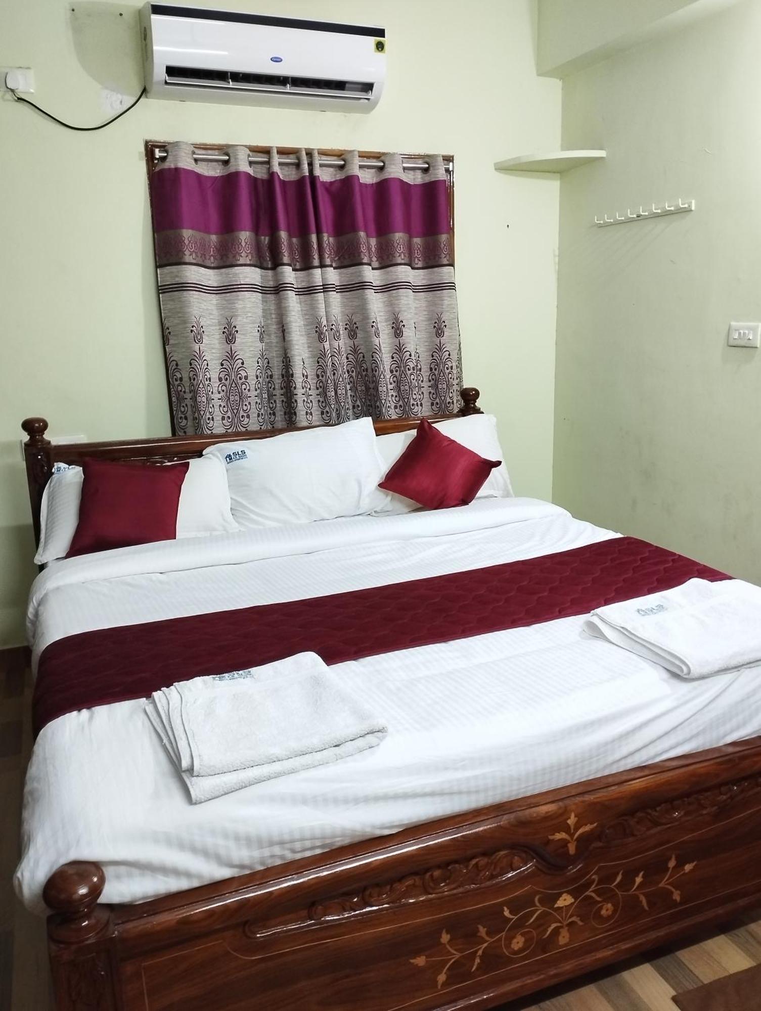 SLS Homestay: Luxury AC Apartments Near Tirumala with Modern Amenities Tirupati Exterior photo