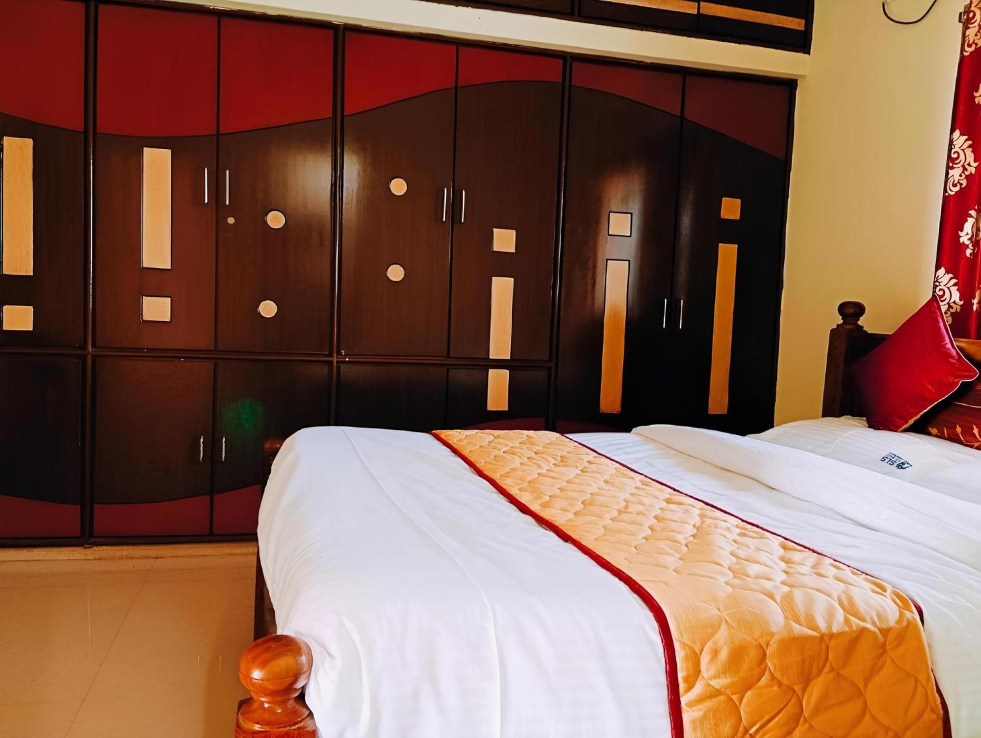 SLS Homestay: Luxury AC Apartments Near Tirumala with Modern Amenities Tirupati Exterior photo